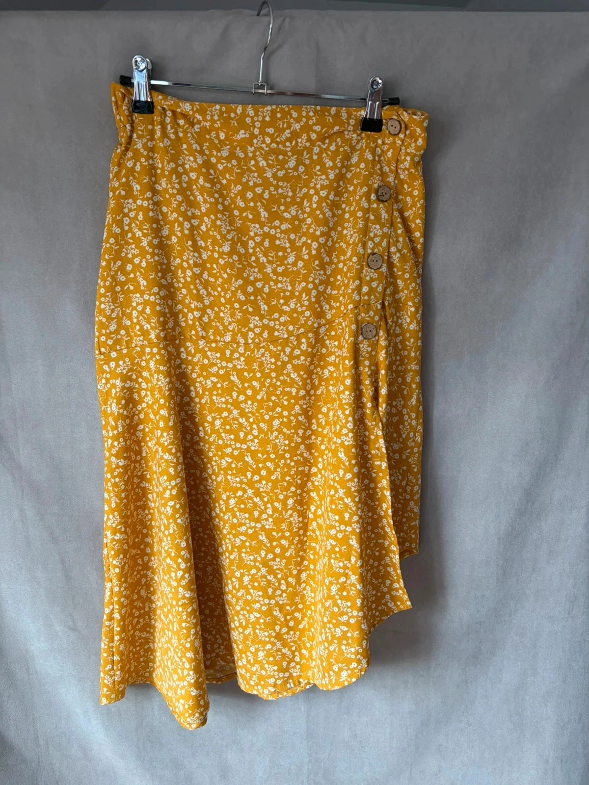 Jupe asymétrique jaune taille 36